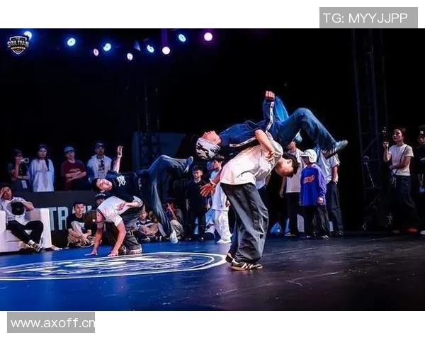 成都街舞队的进攻策略与风格解析引领街舞潮流新趋势